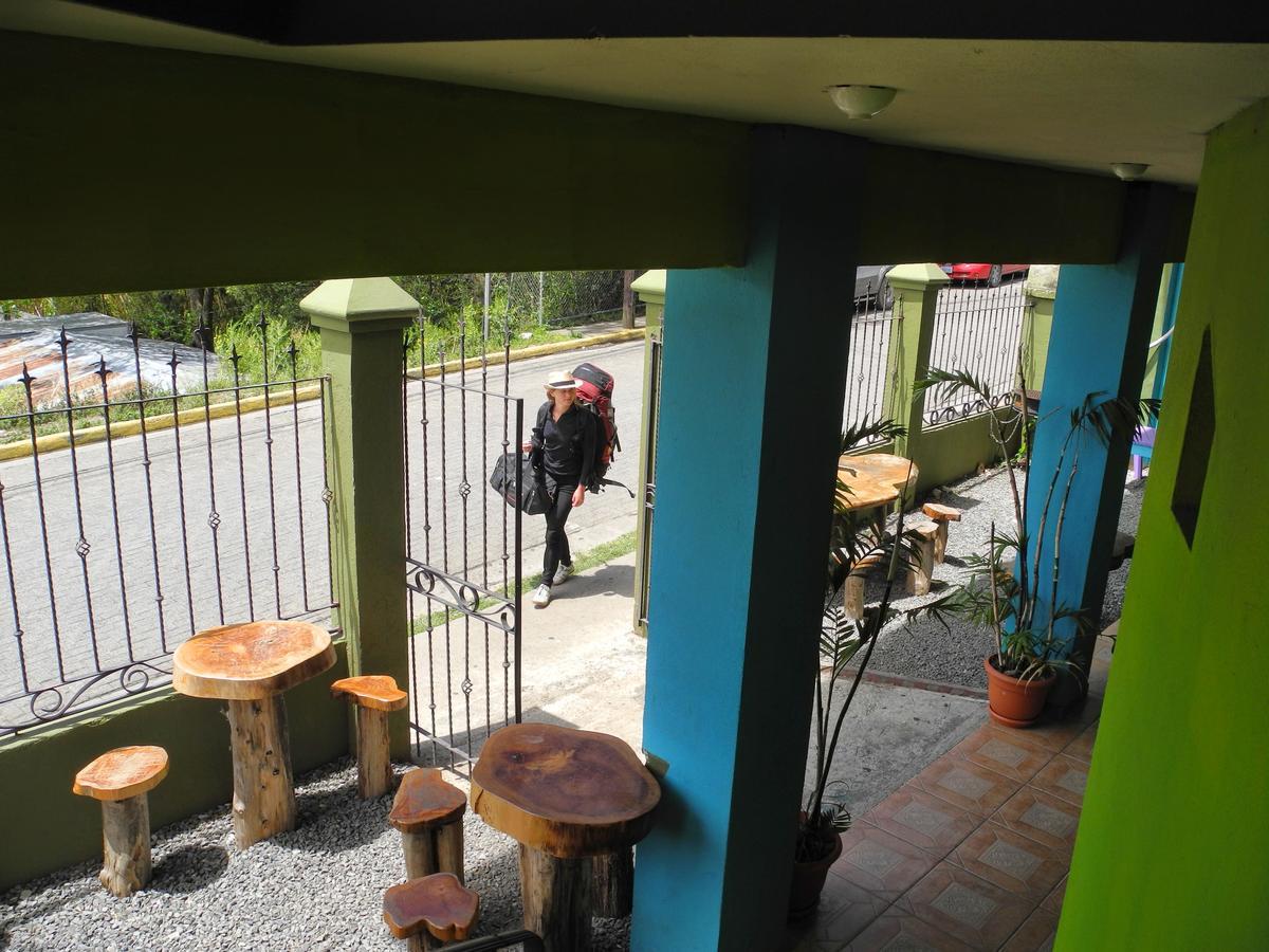 Sleepers Sleep Cheaper Hostel Monteverde 外观 照片